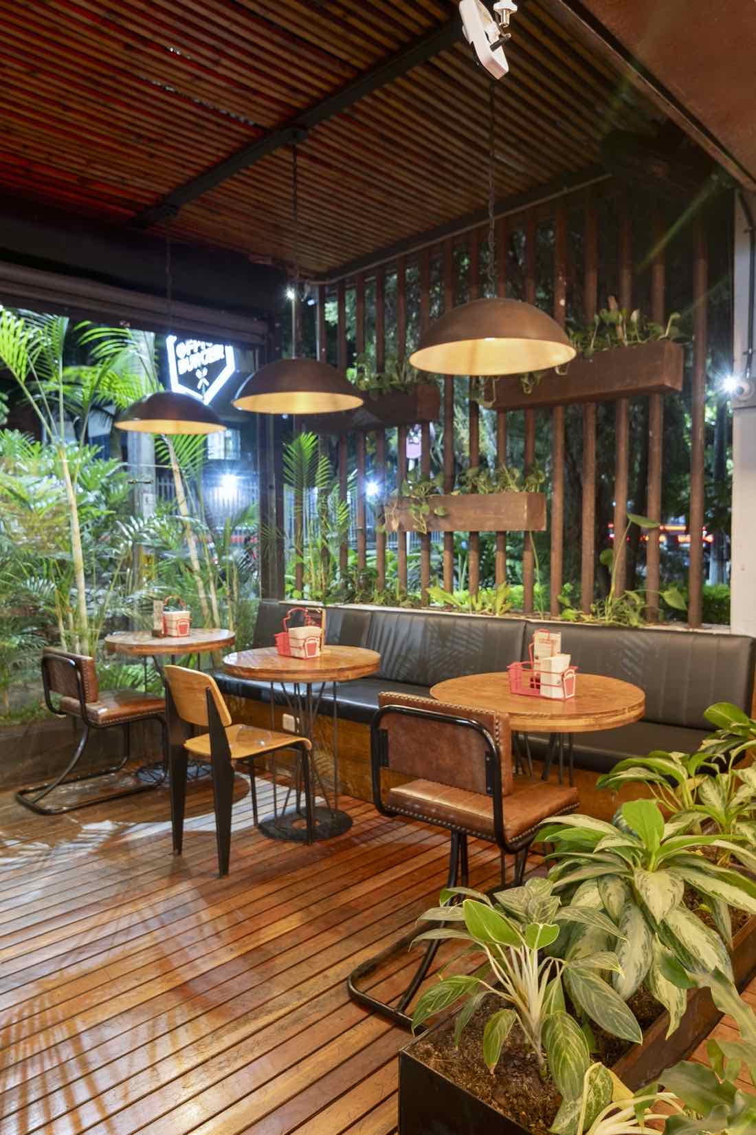 Office Burger Laureles — foto 8