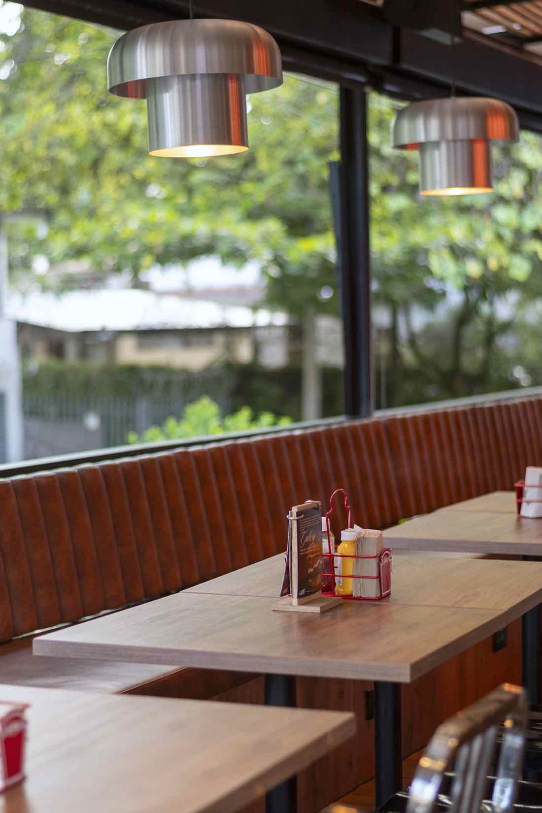 Office Burger Patio Bonito — foto 3